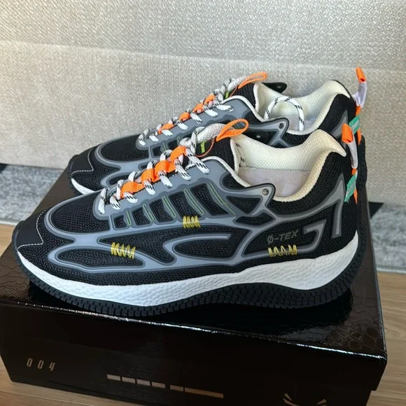 John Geiger 004Sneaker